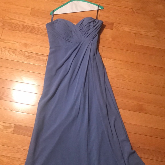 Beautiful periwinkle strapless gown. - Picture 2 of 6